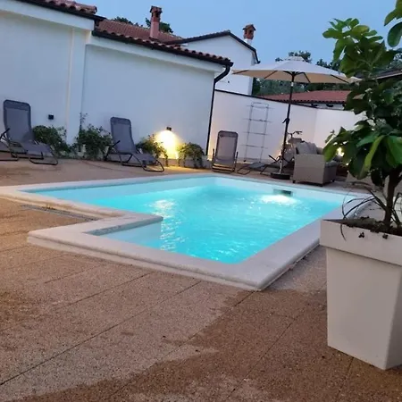 Natka Rovinjsko Selo