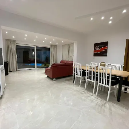 Villa Natka *