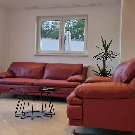 别墅 Natka 罗维尼村