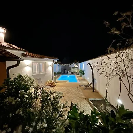 Natka Villa Rovinjsko Selo